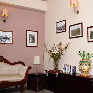Bed & Breakfast La Collegiata, Aeroporto di Catania Fontana Rossa